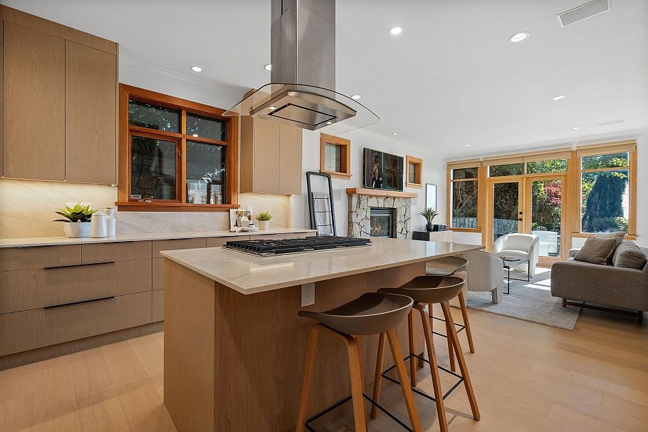 4812 Skyline Drive North Vancouver, BC - 4