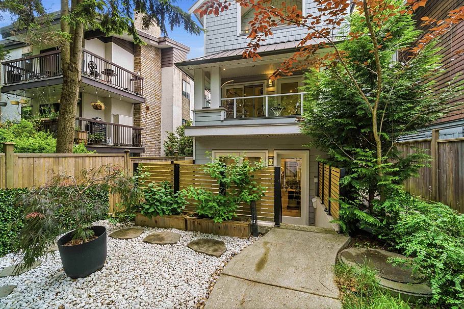 1533 E 5th Avenue Vancouver, BC - 5