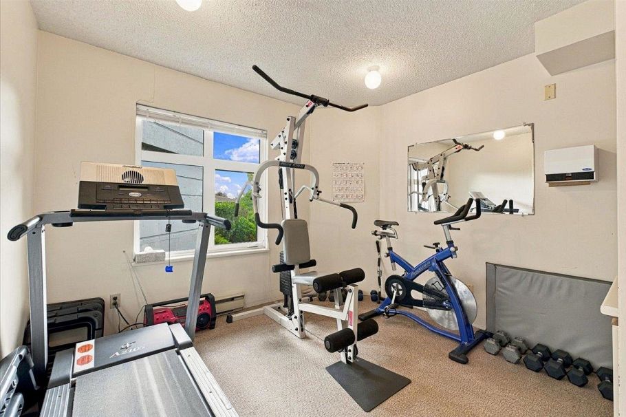 403 121 W 29th Street North Vancouver, BC - 28