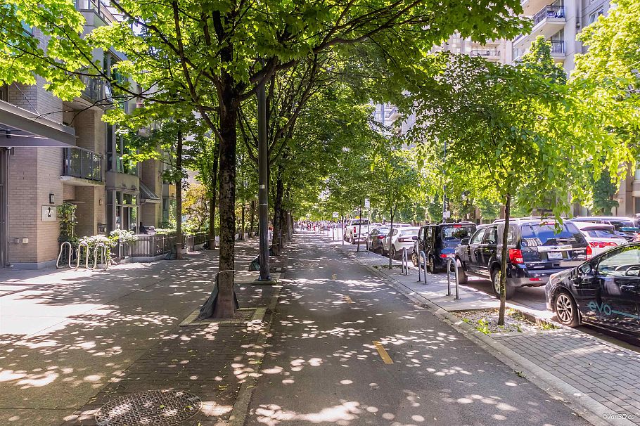 1104 928 Richards Street Vancouver, BC - 30
