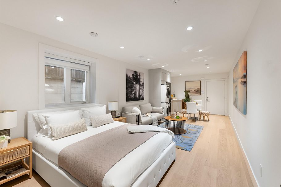 806 Montroyal Boulevard North Vancouver, BC - 27