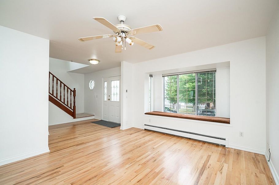 2948 Grant Street Vancouver, BC - 5