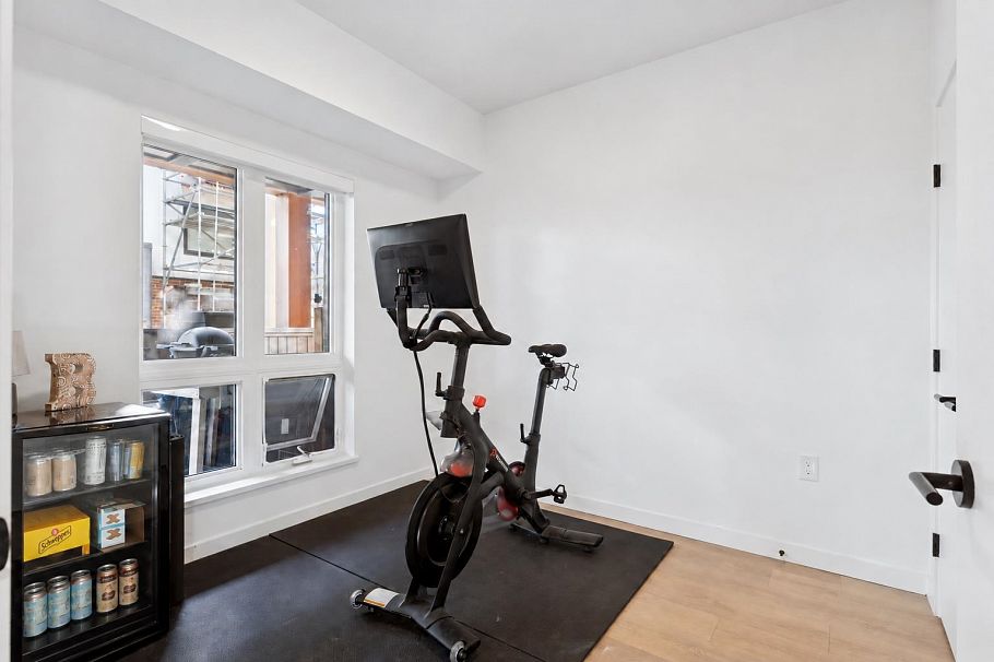 142 545 E 2nd Street North Vancouver, BC - 12