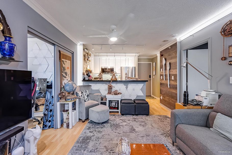 1104 928 Richards Street Vancouver, BC - 11