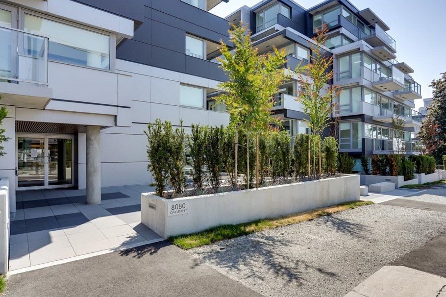 410 8080 Oak Street Vancouver, BC - 2