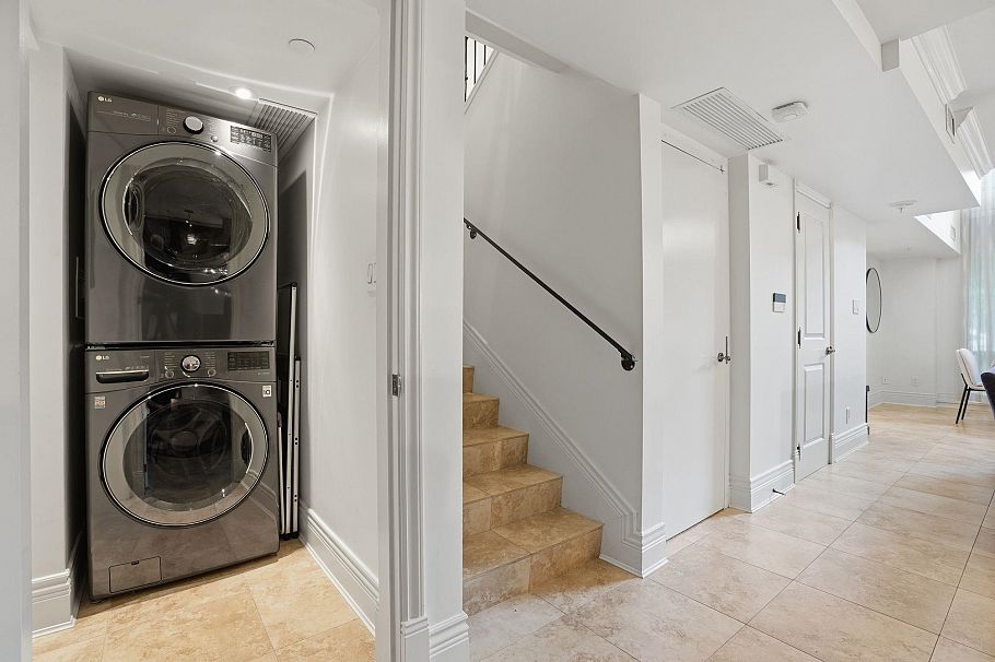 1260 Richards Street Vancouver, BC - 18