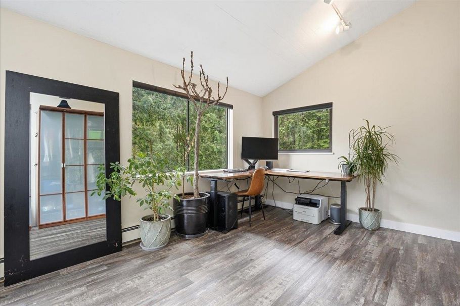 4440 Marion Road North Vancouver, BC - 30