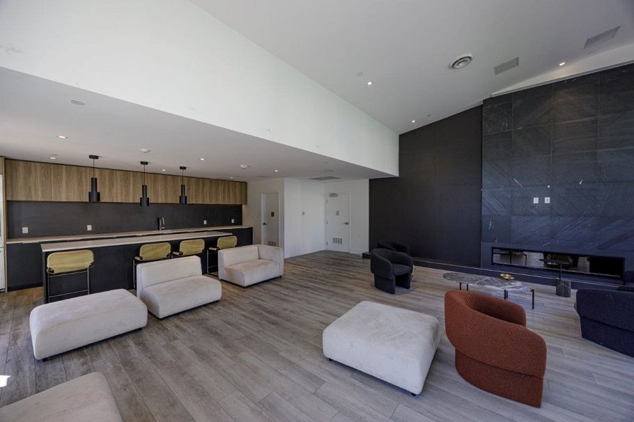 2506 1401 Hunter Street North Vancouver, BC - 32