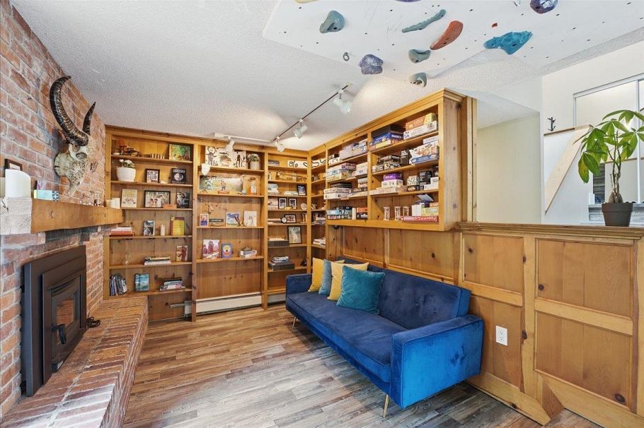 4440 Marion Road North Vancouver, BC - 5