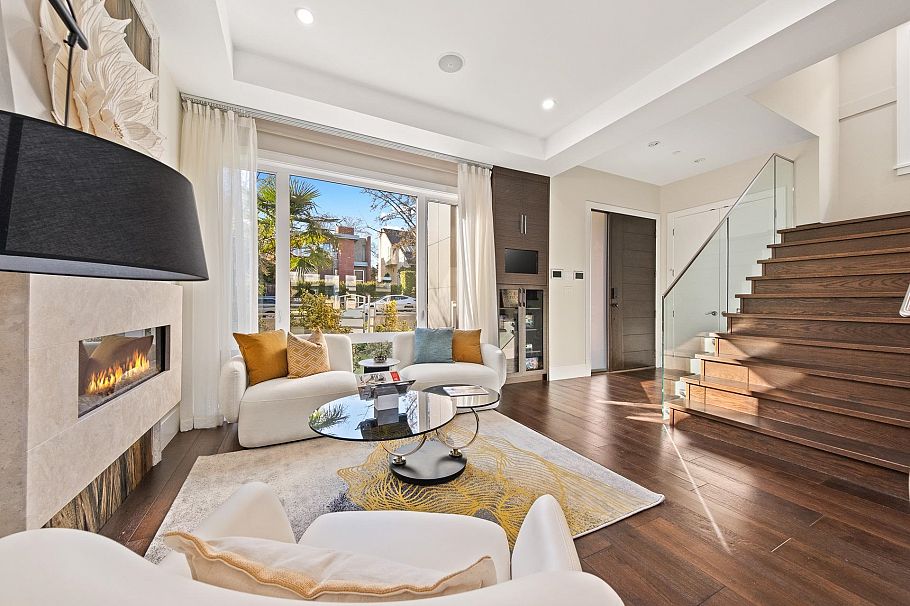 3253 W 21st Avenue Vancouver, BC - 9