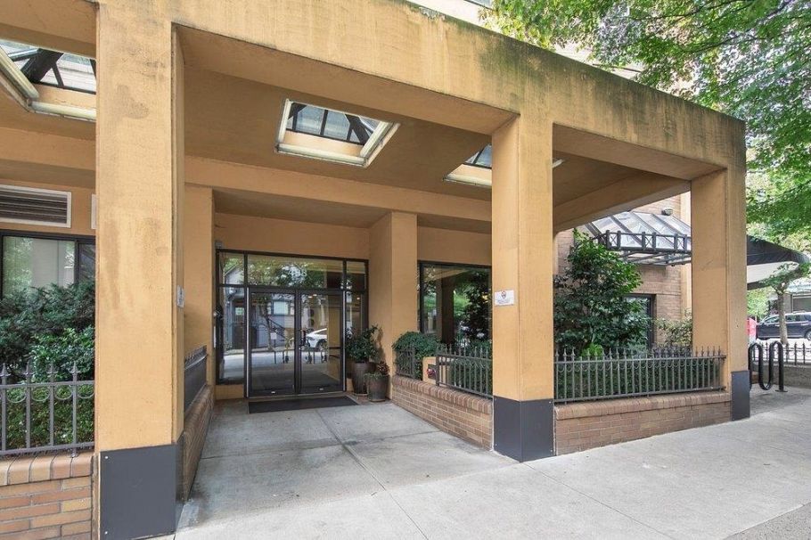 408 488 Helmcken Street Vancouver, BC - 17