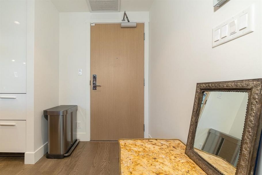 2025 Curling Road North Vancouver, BC - 19