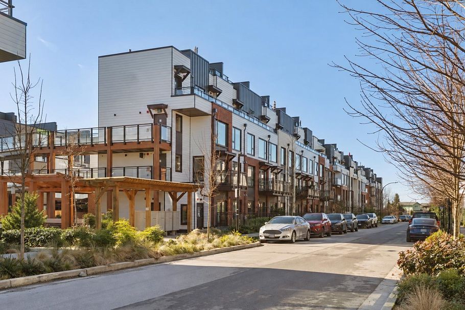 142 545 E 2nd Street North Vancouver, BC - 19