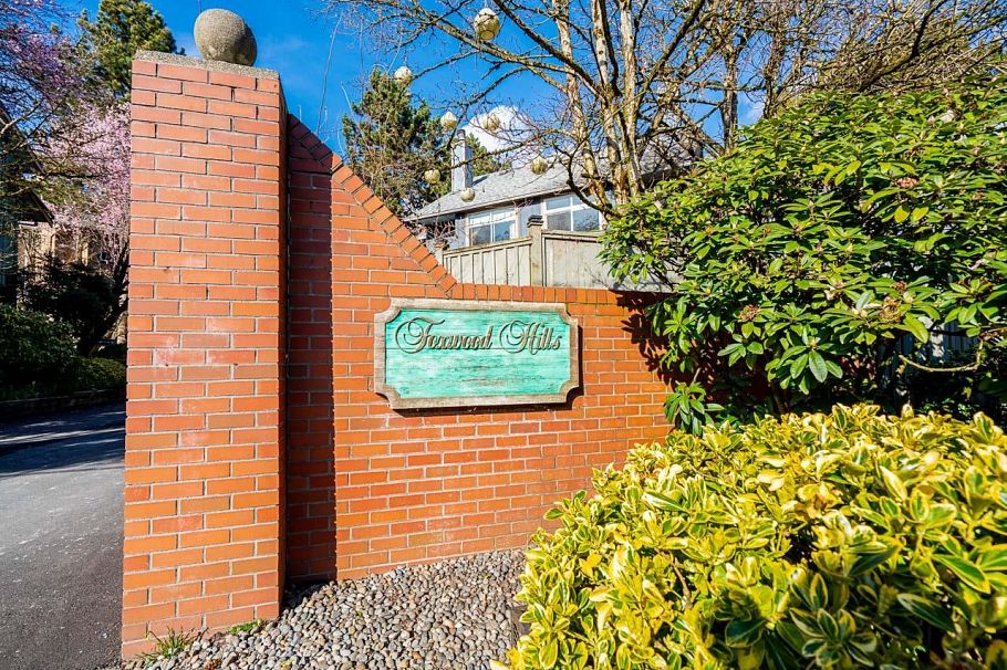 34 900 17th Street North Vancouver, BC - 38