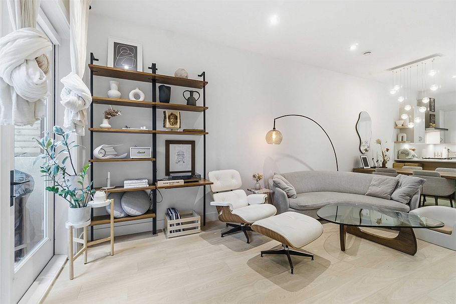 1533 E 5th Avenue Vancouver, BC - 7