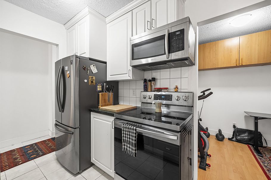 115 170 E 3rd Street North Vancouver, BC - 9