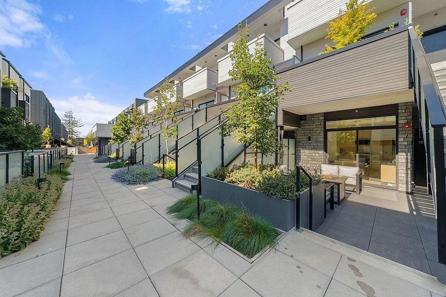 127 650 E 2nd Street North Vancouver, BC - 31