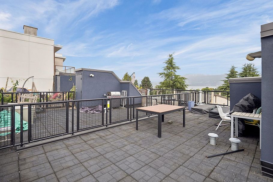 1 2023 West 4th Avenue Vancouver, BC - 25