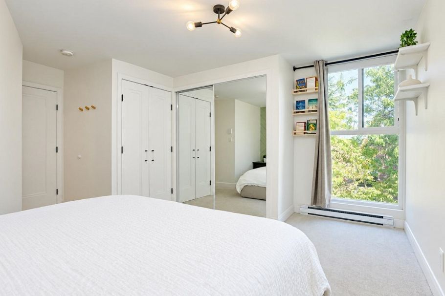 2372 Maple Street Vancouver, BC - 18