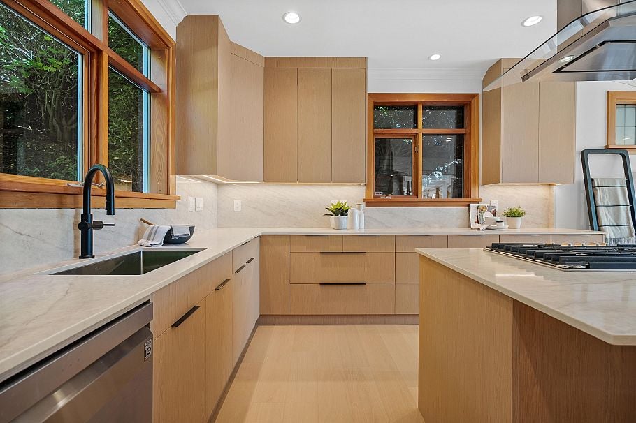 4812 Skyline Drive North Vancouver, BC - 3