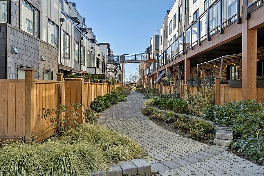 142 545 E 2nd Street North Vancouver, BC - 18