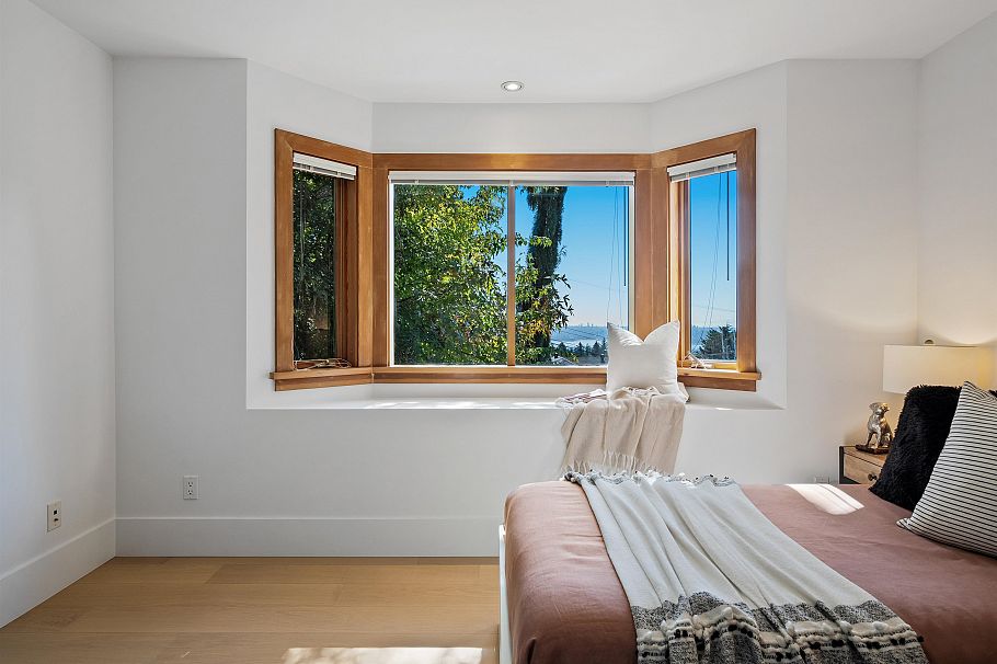 4812 Skyline Drive North Vancouver, BC - 25
