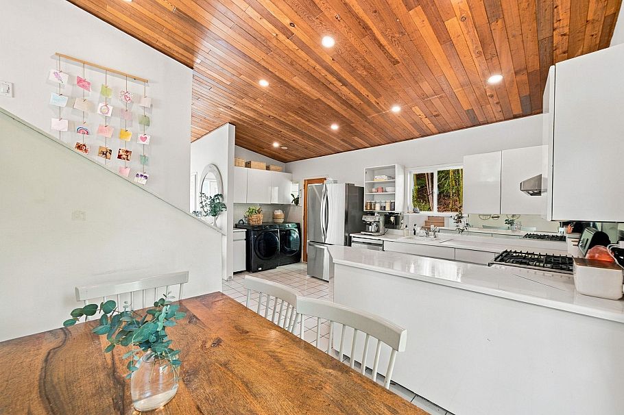2787 Panorama Drive North Vancouver, BC - 11