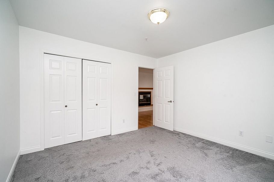 2948 Grant Street Vancouver, BC - 12