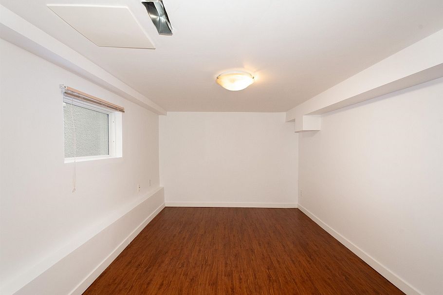 1777 E 4th Avenue Vancouver, BC - 29