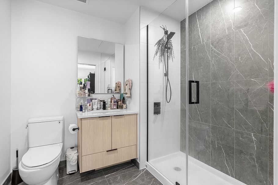 317 422 E 3rd Street North Vancouver, BC - 22