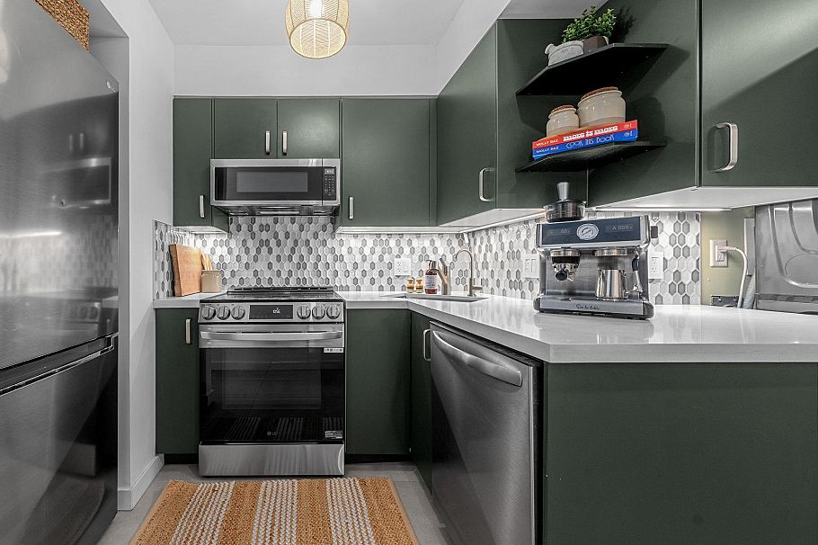 104 828 W 14th Avenue Vancouver, BC - 11