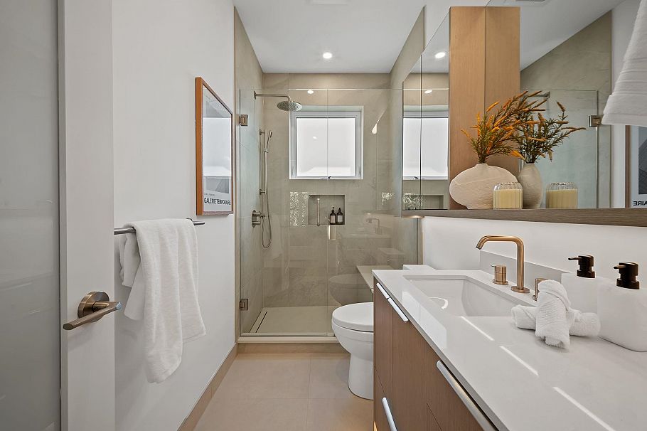 2866 Semlin Drive Vancouver, BC - 22
