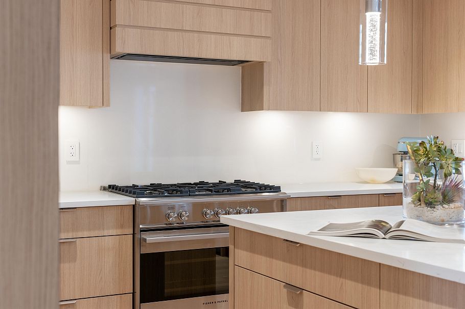 806 Montroyal Boulevard North Vancouver, BC - 10