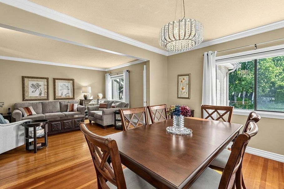 295 W 17th Avenue Vancouver, BC - 8