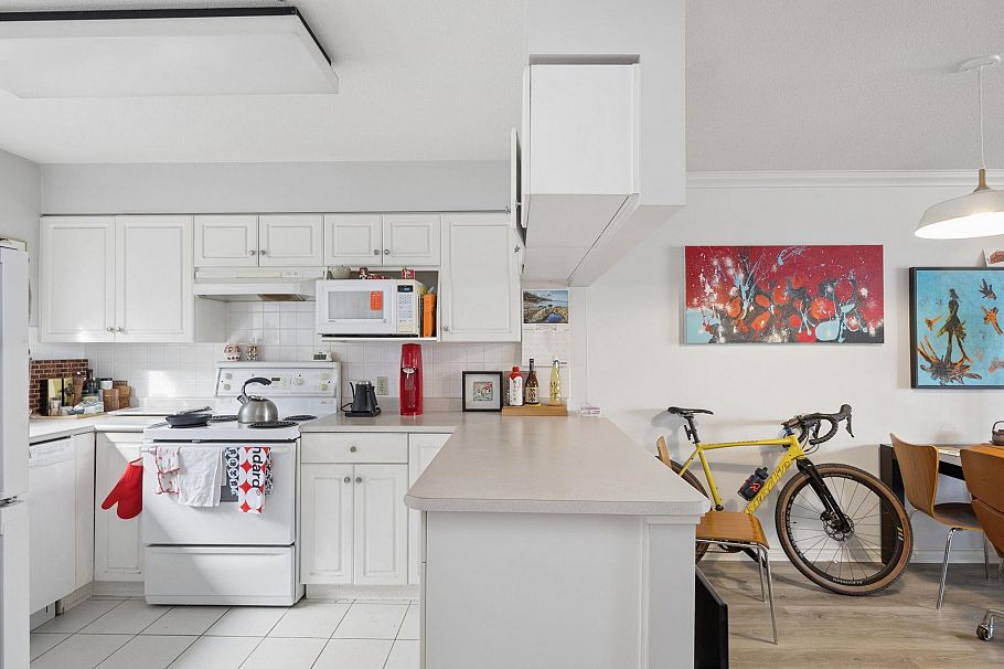 1 2023 West 4th Avenue Vancouver, BC - 14