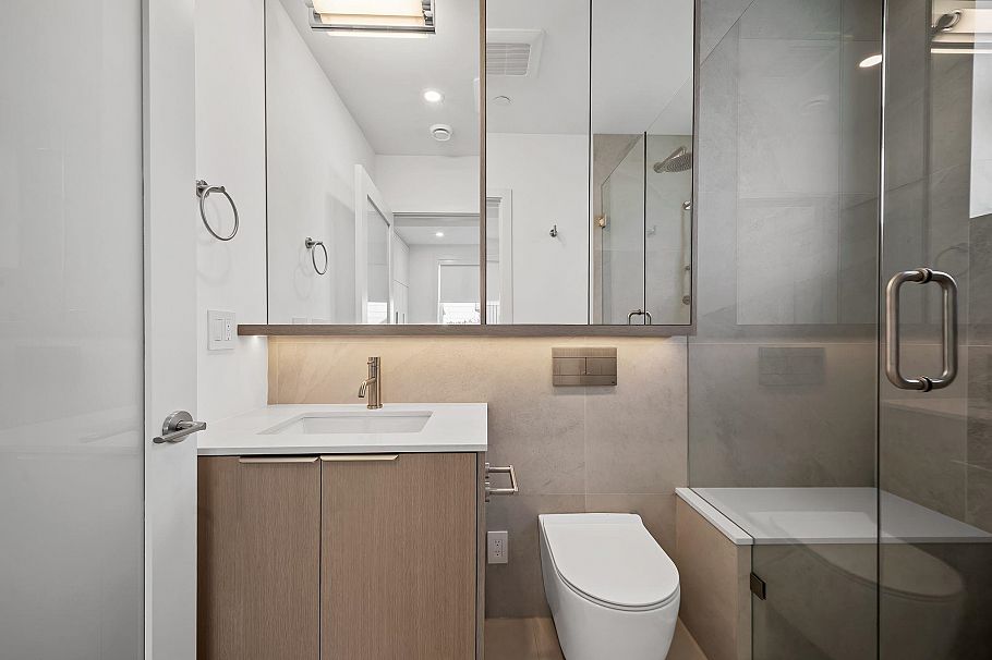 2868 Semlin Drive Vancouver, BC - 30