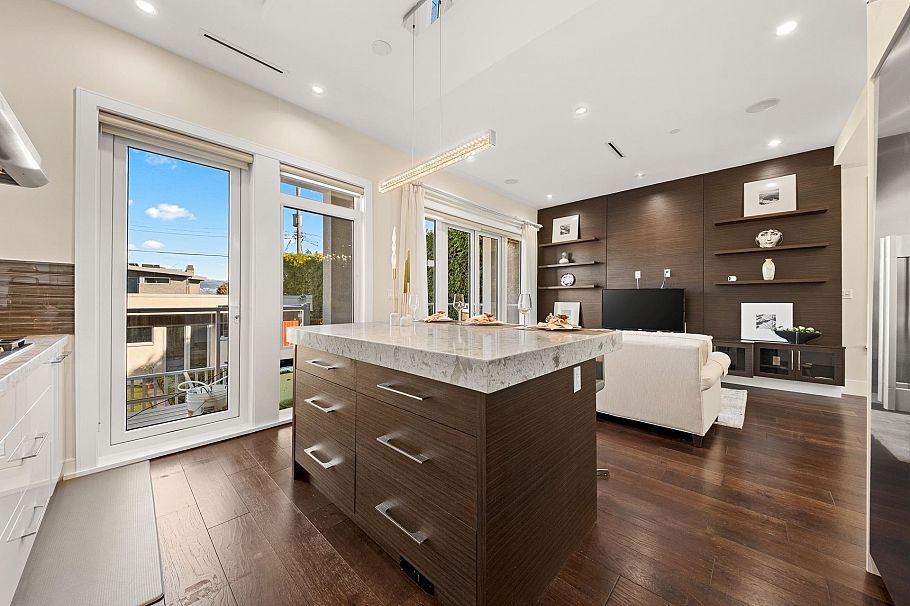 3253 W 21st Avenue Vancouver, BC - 17