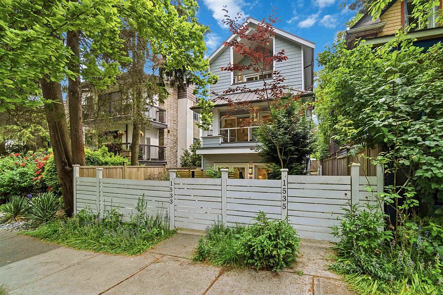 1533 E 5th Avenue Vancouver, BC - 2
