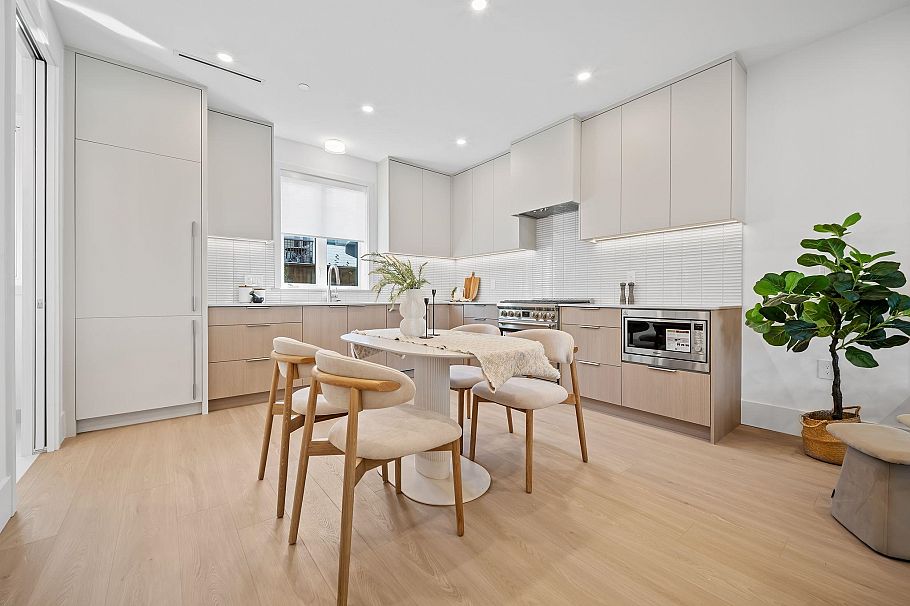 2866 Semlin Drive Vancouver, BC - 12