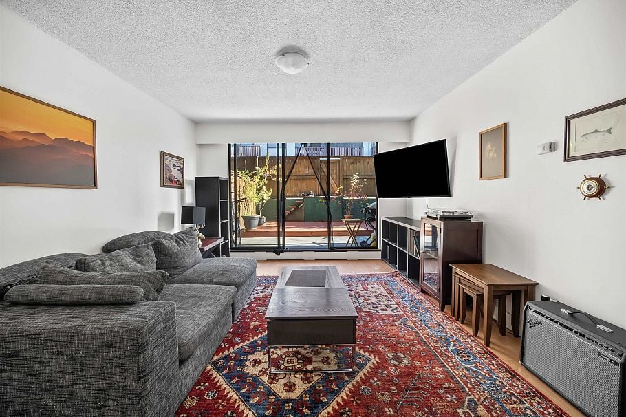115 170 E 3rd Street North Vancouver, BC - 2
