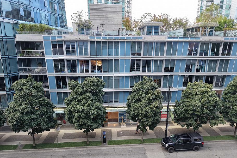 206 1477 W Pender Street Vancouver, BC - 25