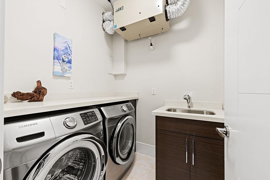 3253 W 21st Avenue Vancouver, BC - 33