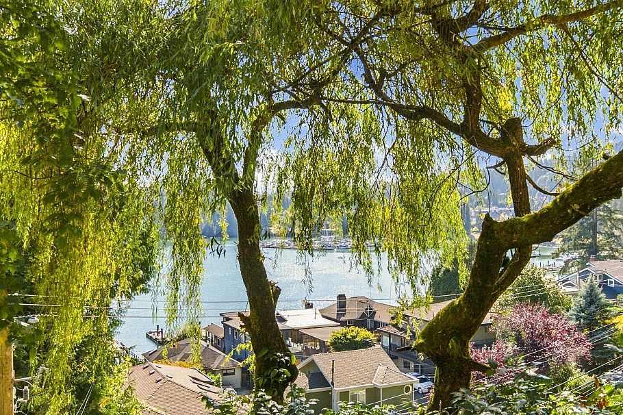 2787 Panorama Drive North Vancouver, BC - 26