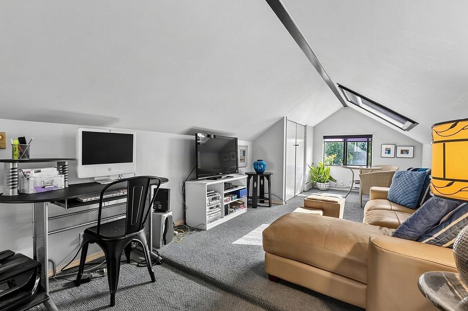 295 W 17th Avenue Vancouver, BC - 26