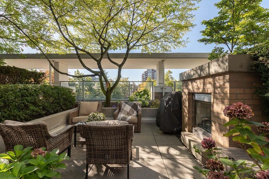 14 166 W 13th Street North Vancouver, BC - 34