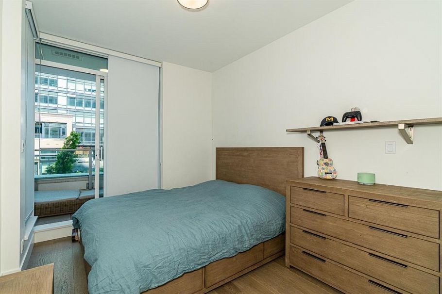 2025 Curling Road North Vancouver, BC - 16