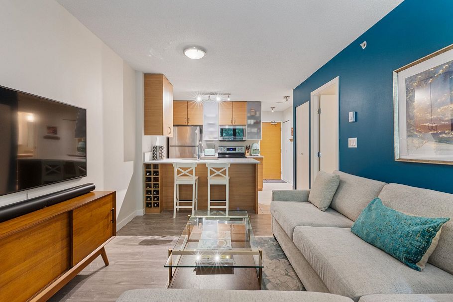 306 977 Mainland Street Vancouver, BC - 4