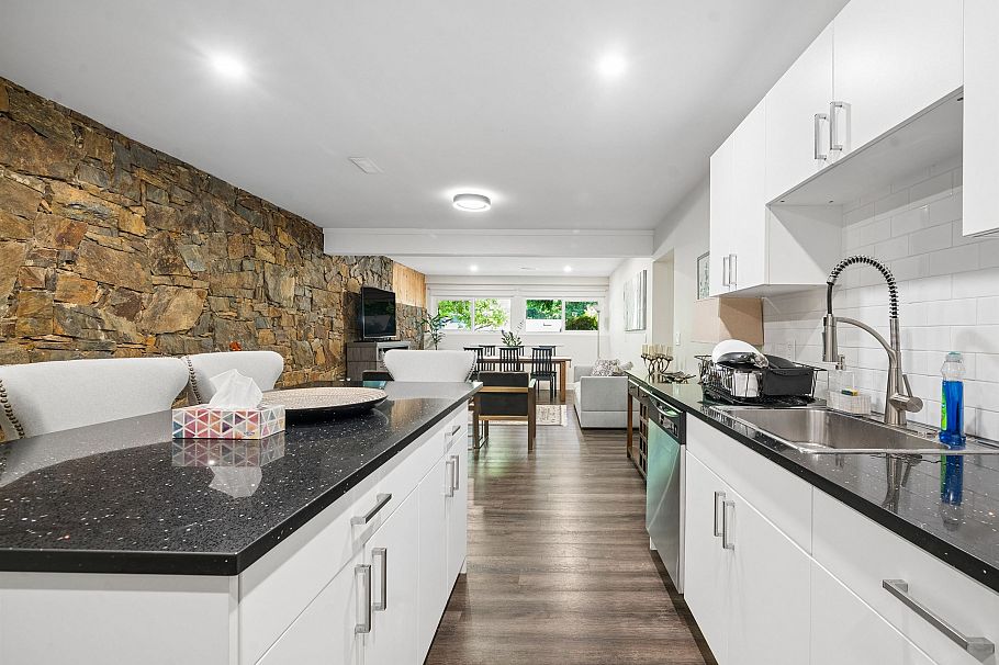 4651 Hoskins Road North Vancouver, BC - 33