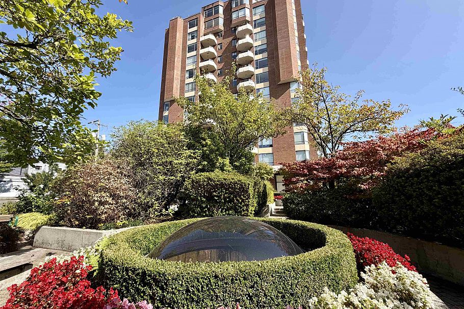 302 2189 W 42nd Avenue Vancouver, BC - 1
