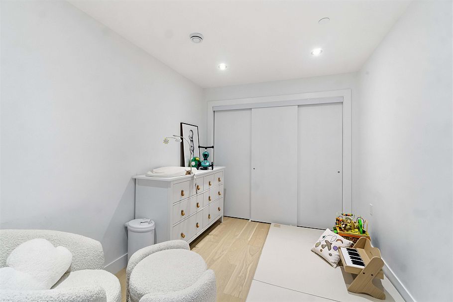 1533 E 5th Avenue Vancouver, BC - 23